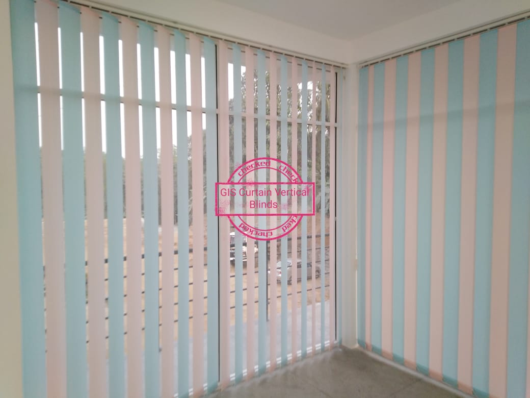 Venetian blinds project installation